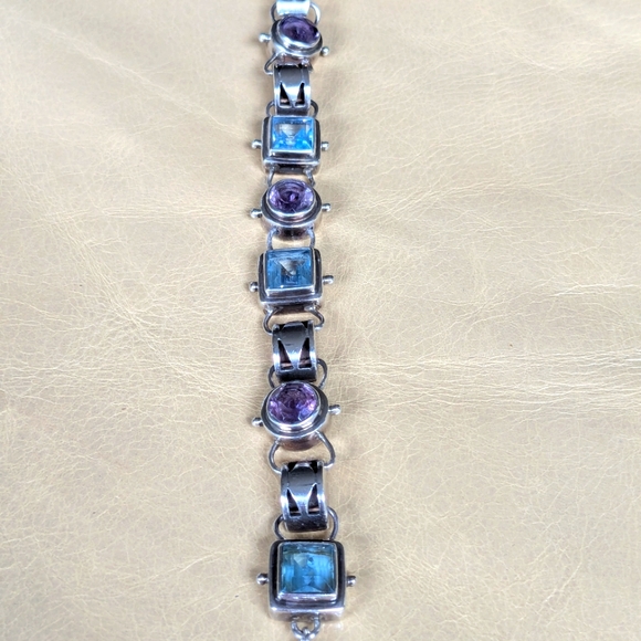 Lori Bonn bracelet - Picture 3 of 3